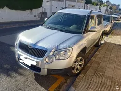 Gris / plata Usado 2012 Skoda Yeti Elegance SUV | 10.950 € (Caro)