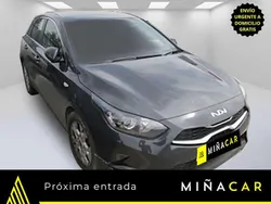 Gris Usado 2023 Kia Ceed Utilitario | 18.440 € (Precio justo)