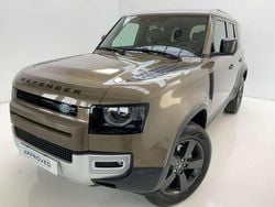 Beige Usado 2024 Land Rover Defender S SUV | 77.900 € (Un poco caro)