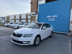 Blanco Usado 2015 Skoda Octavia Active Berlina | 5500 €