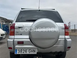 Gris / plata Usado 2002 Toyota RAV4 Sol SUV | 6800 € (Precio justo)