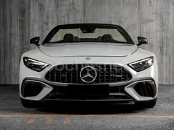 Gris / plata Usado 2023 Mercedes SL63 AMG AMG Descapotable | 156.990 €