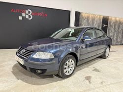 Azul Usado 2004 VW Passat Comfortline Berlina | 4950 € (Un poco caro)