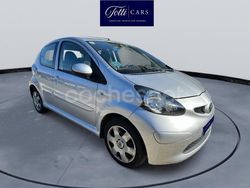 Gris / plata Usado 2008 Toyota Aygo Live Utilitario | 5490 € (Precio justo)