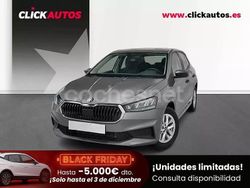 Gris Usado 2025 Skoda Fabia Essence Utilitario | 16.250 € (Buen precio)