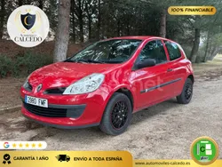 Rojo Usado 2007 Renault Clio II Authentique Berlina | 3999 € (Precio justo)