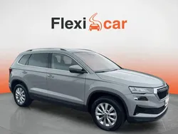 Gris Usado 2023 Skoda Karoq Ambition SUV | 20.090 € (Super precio)