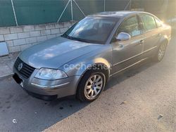 Gris / plata Usado 2004 VW Passat Trendline Berlina | 3000 € (Precio justo)
