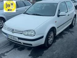 Usado 2001 VW Golf IV Highline Utilitario | 2999 € (Precio justo)