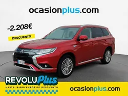 Rojo Usado 2020 Mitsubishi Outlander P-HEV Motion SUV | 24.290 € (Precio justo)