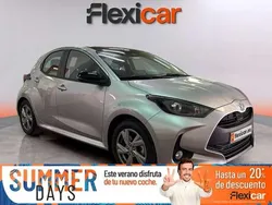 Gris Usado 2024 Toyota Yaris Hybrid Active Berlina | 18.290 € (Buen precio)