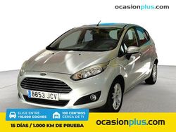 Gris plata Usado 2015 Ford Fiesta Trend Utilitario | 6450 € (Super precio)