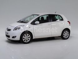 Blanco Usado 2009 Toyota Yaris Active Berlina | 8700 € (Un poco caro)