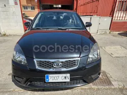 Negro Usado 2010 Kia Rio Active Berlina | 5300 € (Precio justo)