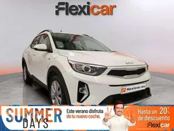 Blanco Usado 2022 Kia Stonic 2 SUV | 12.970 € (Precio justo)