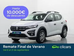 Blanco Usado 2022 Dacia Sandero Essentiel Utilitario | 13.590 € (Precio justo)