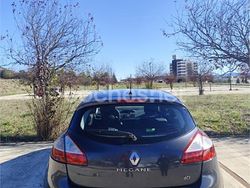 Gris / plata Usado 2010 Renault Mégane Dynamique Berlina | 6100 € (Precio justo)