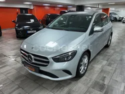 Gris Usado 2022 Mercedes B250e Monovolumen | 25.990 € (Super precio)