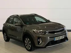 Usado 2021 Kia Stonic SUV | 13.800 € (Precio justo)