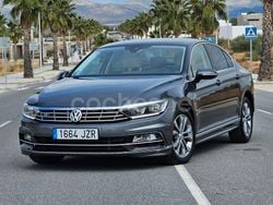 Gris / plata Usado 2018 VW Passat R-line Berlina | 14.900 € (Buen precio)
