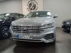 Gris / plata Usado 2021 VW Touareg SUV | 43.000 € (Precio justo)