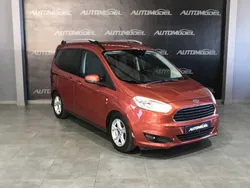 Naranja Usado 2016 Ford Tourneo Courier Trend Monovolumen | 10.500 € (Un poco caro)
