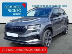 Gris Nuevo 2025 Skoda Karoq SportLine SUV | 29.190 €