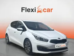 Blanco Usado 2016 Kia Ceed Berlina | 10.490 € (Precio justo)