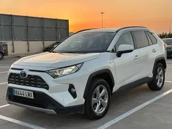 Blanco Usado 2021 Toyota RAV4 Hybrid Advance SUV | 24.990 € (Precio justo)