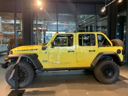 Amarillo Usado 2023 Jeep Wrangler Rubicon SUV | 89.900 €