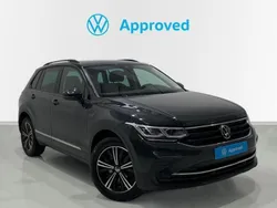 Gris Usado 2022 VW Tiguan Life SUV | 27.300 € (Precio justo)