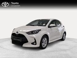 Blanco Usado 2022 Toyota Yaris Hybrid Business Edition Berlina | 19.900 € (Precio justo)