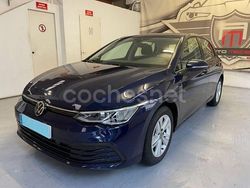 Azul Usado 2021 VW Golf VIII Basis Berlina | 22.490 € (Un poco caro)