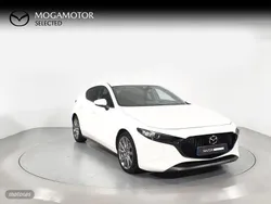 Blanco Usado 2024 Mazda 3 Exclusive-Line Berlina | 30.700 € (Caro)