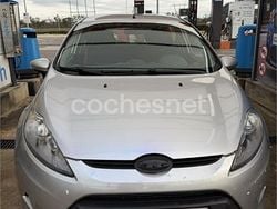 Gris / plata Usado 2010 Ford Fiesta Trend Utilitario | 4300 € (Precio justo)