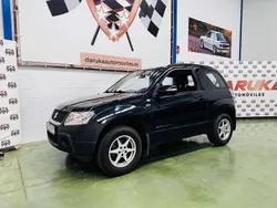 Negro Usado 2011 Suzuki Grand Vitara City SUV | 13.490 € (Un poco caro)