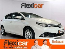 Blanco Usado 2016 Toyota Auris Hybrid Advance Berlina | 13.490 € (Precio justo)