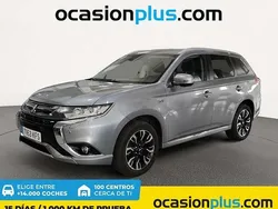 Gris Usado 2017 Mitsubishi Outlander P-HEV SUV | 20.990 € (Un poco caro)