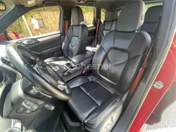Rojo Usado 2015 Porsche Cayenne Turbo SUV | 49.000 €