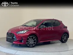 Rojo Usado 2023 Toyota Yaris Hybrid Sport Berlina | 23.700 € (Un poco caro)