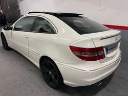 Blanco Usado 2010 Mercedes CLC160 Style Utilitario | 9600 €