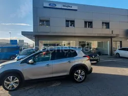 Gris / plata Usado 2018 Peugeot 2008 Allure SUV | 12.990 € (Un poco caro)