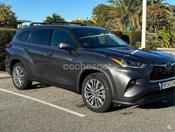 Gris / plata Usado 2021 Toyota Highlander Advance SUV | 49.750 € (Precio justo)
