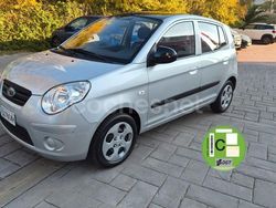 Gris / plata Usado 2009 Kia Picanto Utilitario | 4400 € (Precio justo)