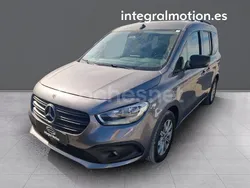 Gris / plata Usado 2023 Mercedes Citan 110 Familiar | 23.487 € (Precio justo)