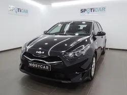 Negro Usado 2023 Kia Ceed Berlina | 16.495 € (Precio justo)