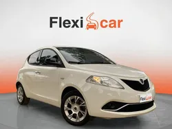Blanco Usado 2017 Lancia Ypsilon Silver Utilitario | 6990 € (Buen precio)