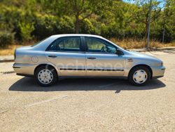 Gris / plata Usado 2001 Fiat Marea Berlina | 1250 €