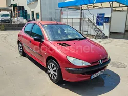 Granate Usado 2002 Peugeot 206 Berlina | 1590 € (Precio justo)
