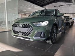 Verde Nuevo 2025 Audi A1 Utilitario | 31.392 € (Precio justo)